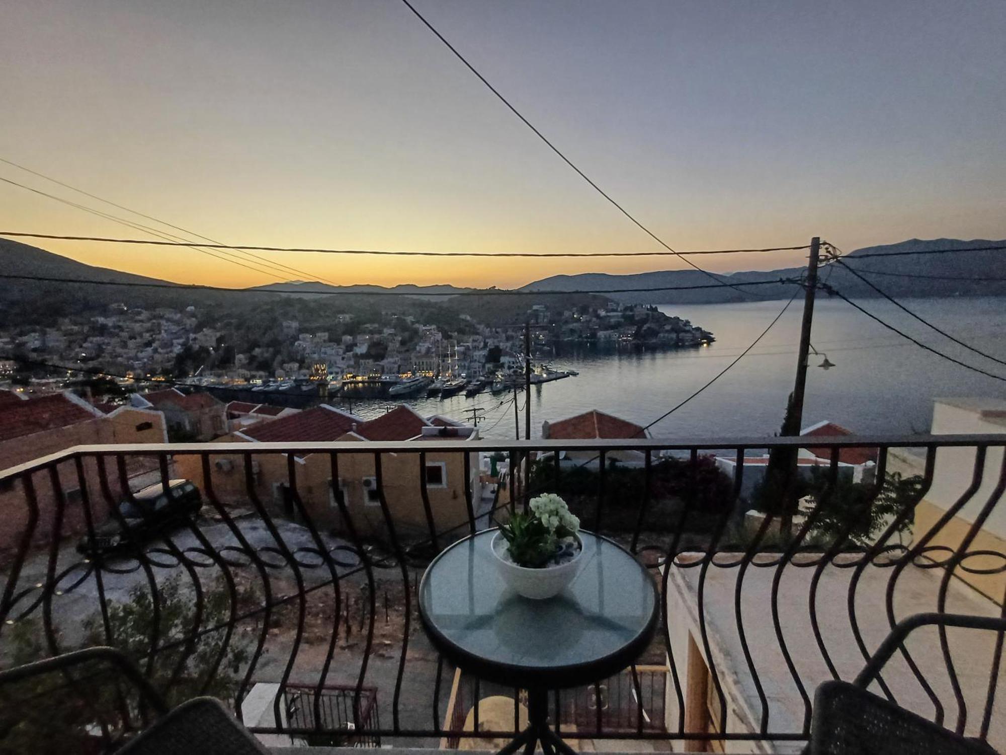 Ferienwohnung Duchess Harbour View Symi Exterior foto