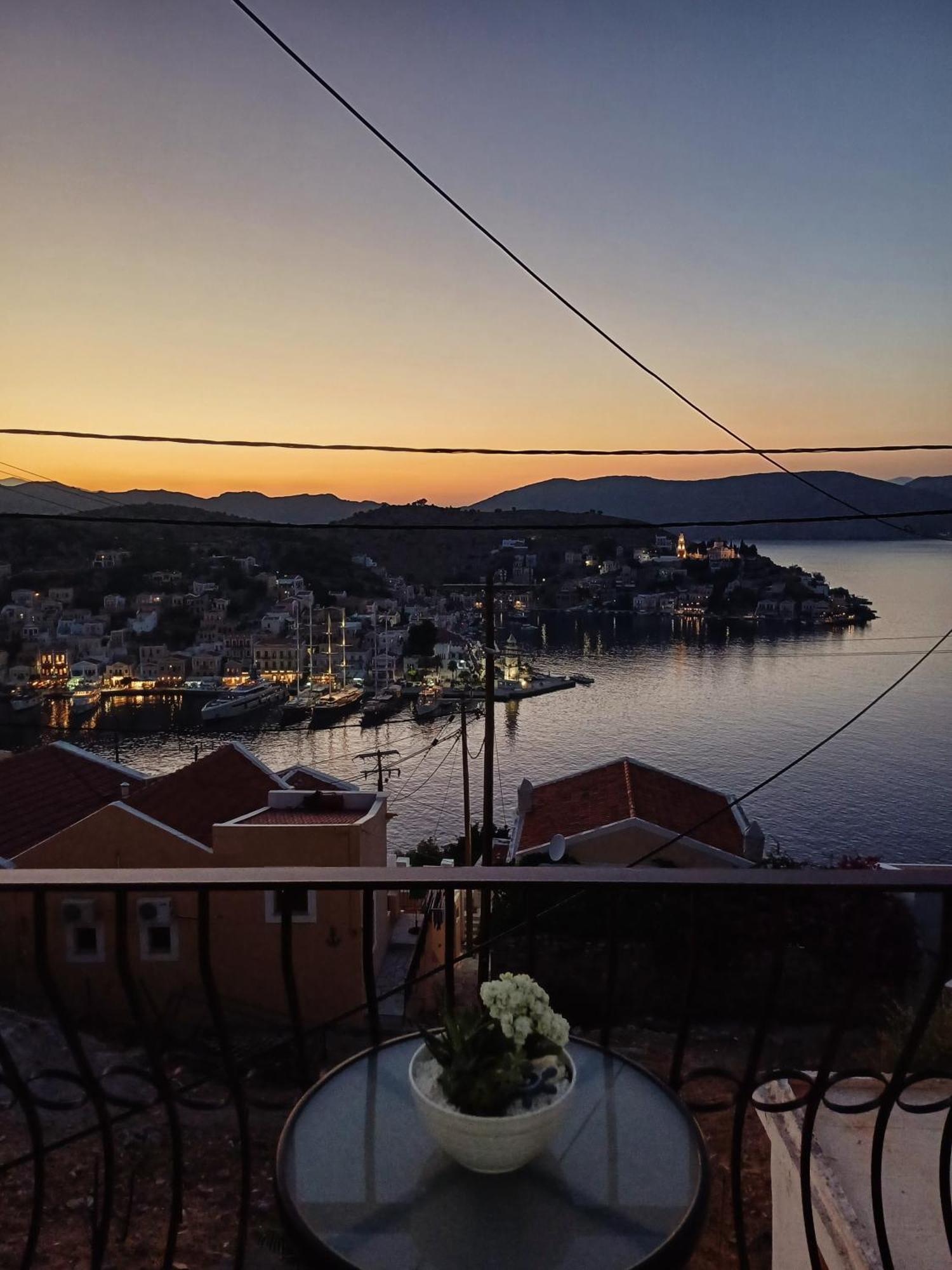 Ferienwohnung Duchess Harbour View Symi Exterior foto